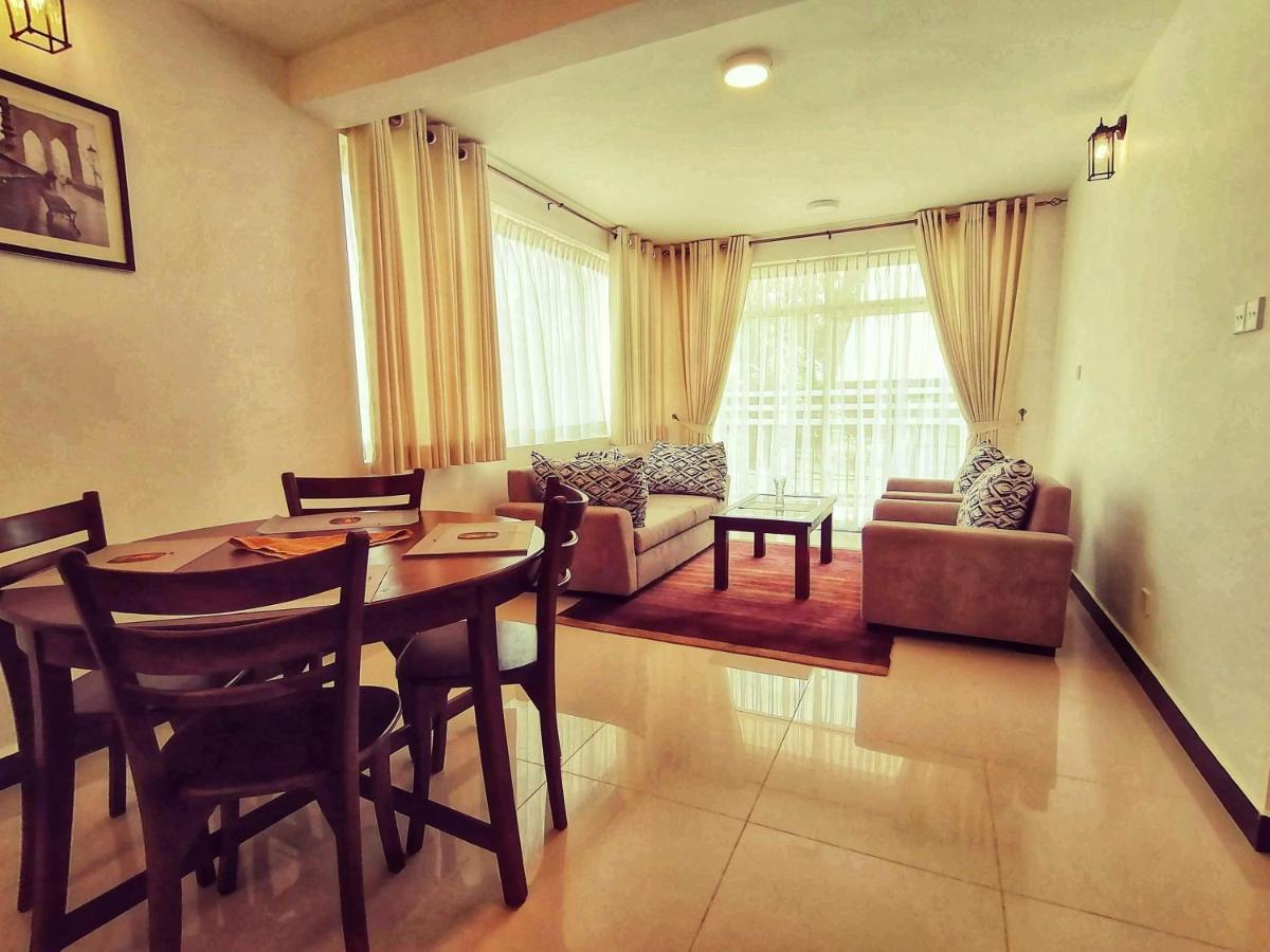 Moon Plains Luxury Apartments Нувара Елия Екстериор снимка
